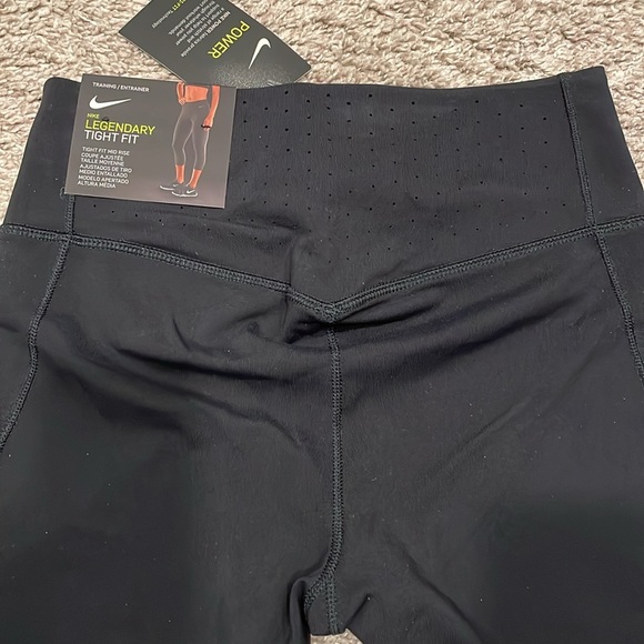 Nike Leggings⭐️NEW - Picture 6 of 7
